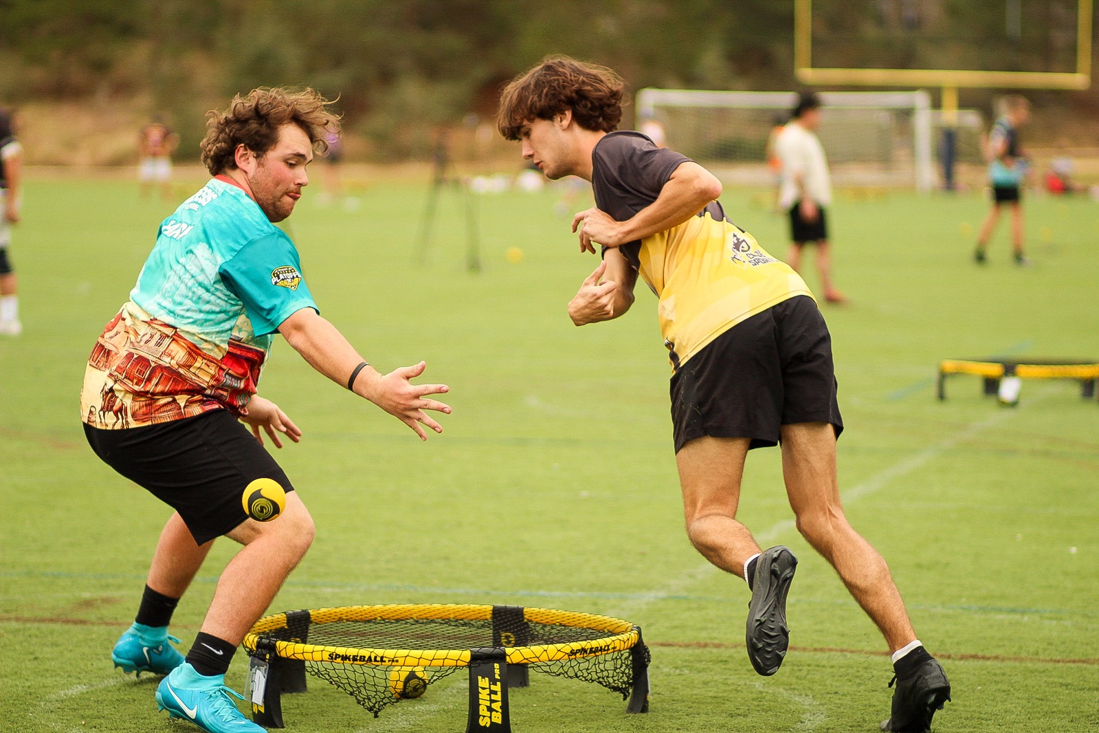 Pro Roundnet League action